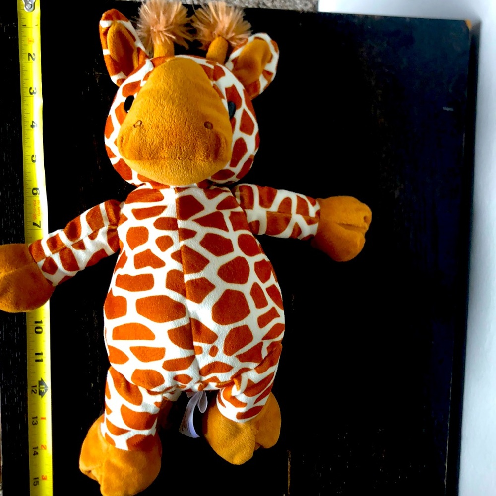 Stuffed Animal giraffe